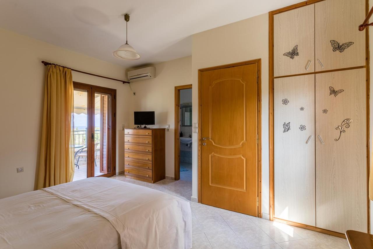 Chioureas Apartments Levktron ภายนอก รูปภาพ